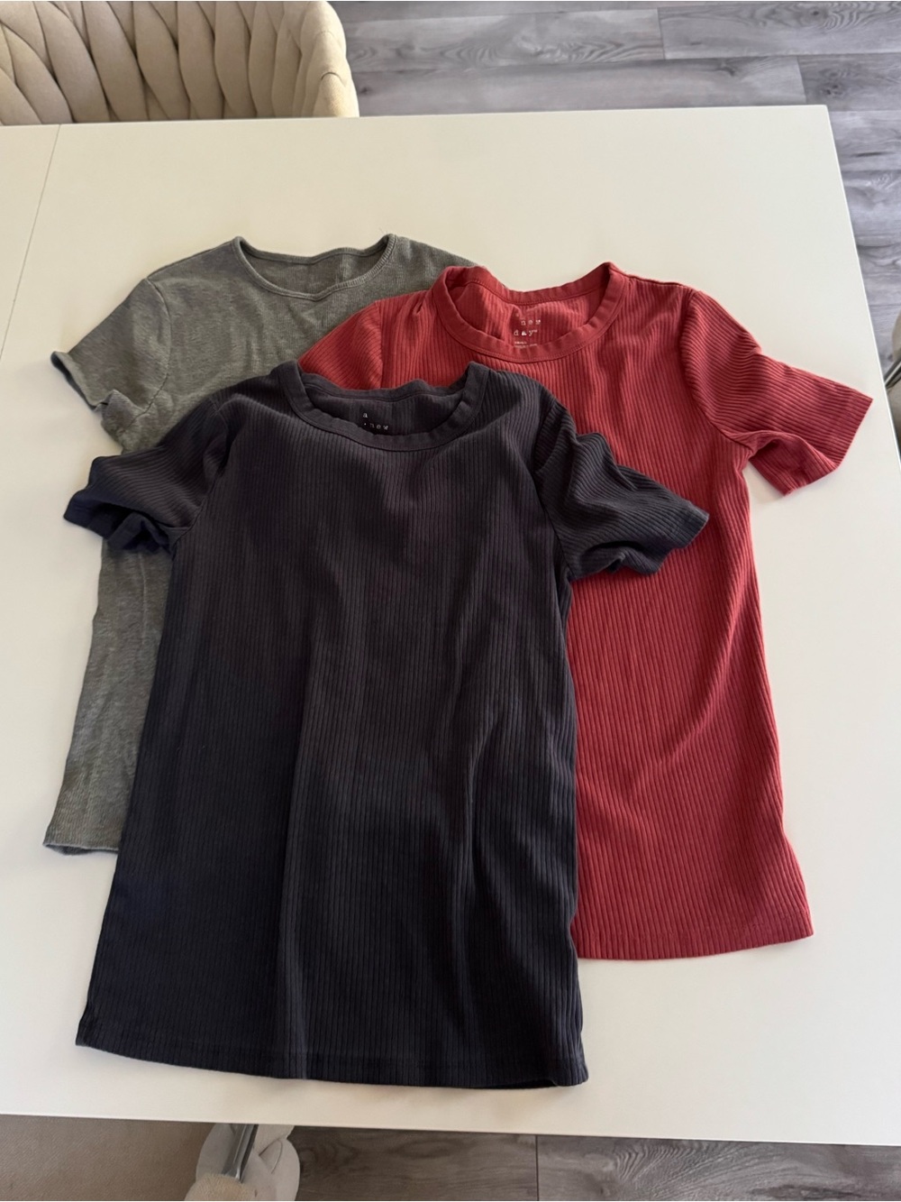 Women 3 Short Sleeve Tops S